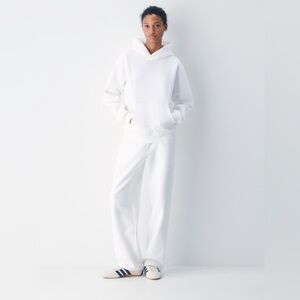 Women’s TNA ARITZIA white hoodie sweatshirt